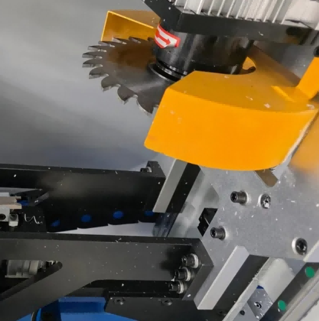 Mesin Pembersihan Sudut PVC CNC untuk Windows