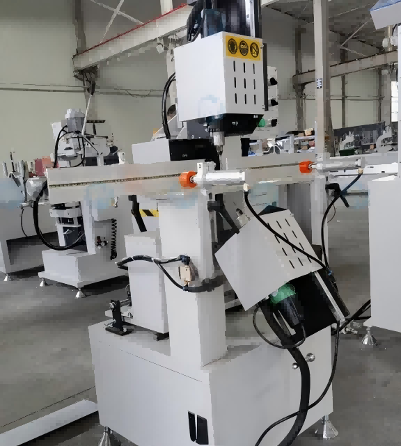 Mesin Pengilangan Slot Air PVC Ketepatan Tinggi